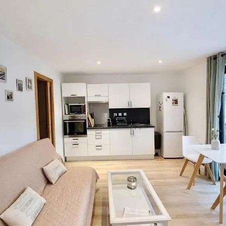 Boulouris, Near & Terrace - 3 People Apartment Saint-Raphael (Var)